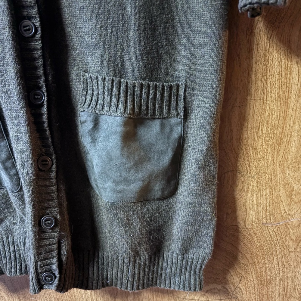 The Territory Ahead Olive Button-Up Cardigan - Picture 2 of 3
